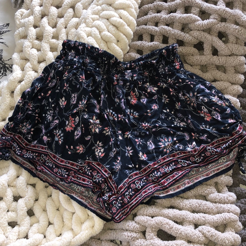 💜❤️ Hollister Summer Shorts ❤️💜